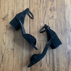Steven Madden size 9 suede sandals